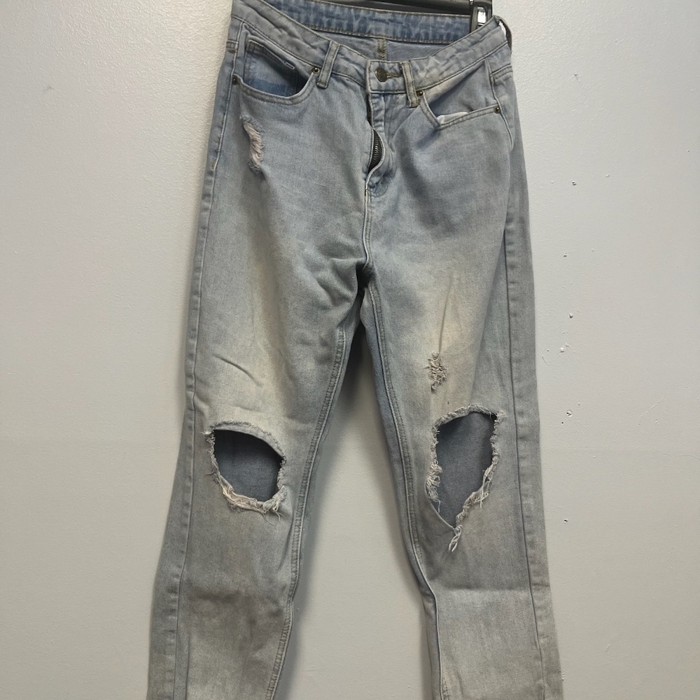 0224-22 Destroyed Jeans